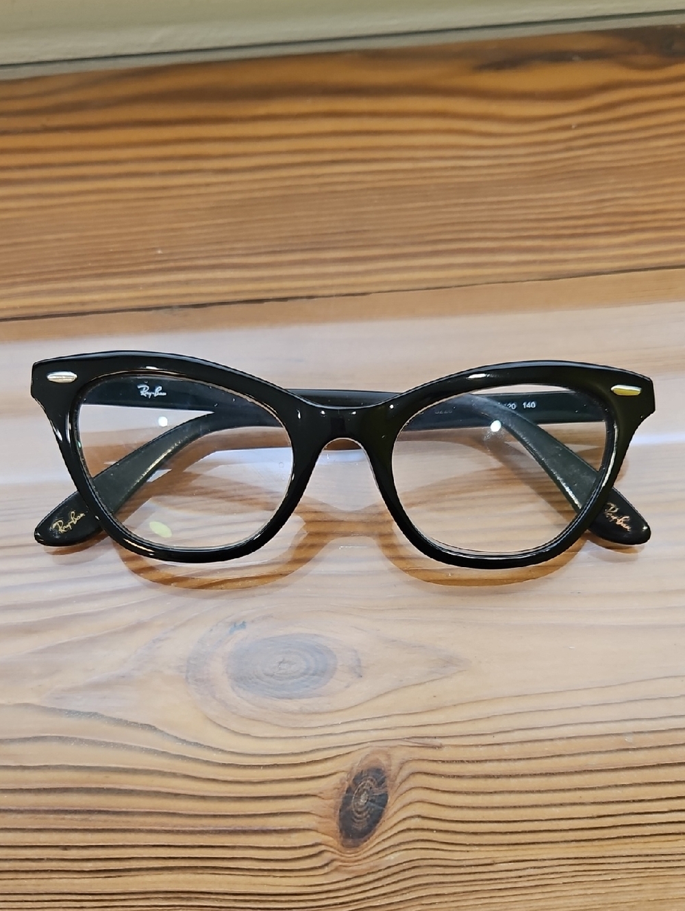 Classic Cat-Eye Women's Glasses in Black